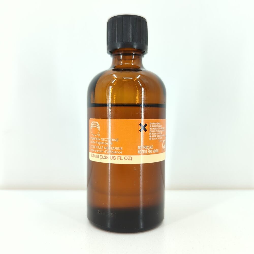 The Body Shop Pumpkin Nectarine Home Fragrance Oil 3.38 fl oz 3/4 FULL Disc RARE